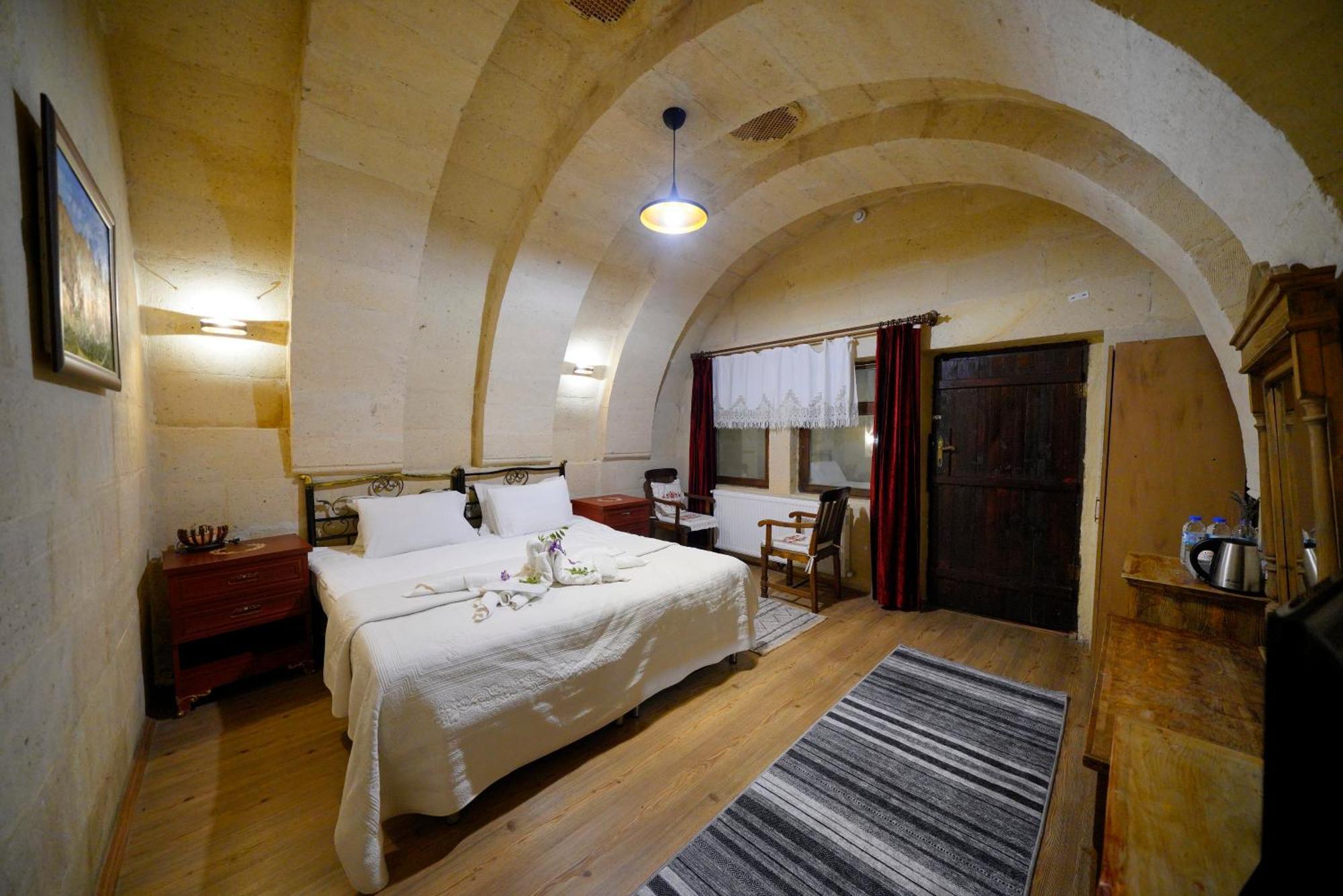 Antik Cave House Hotel Ürgüp Ngoại thất bức ảnh